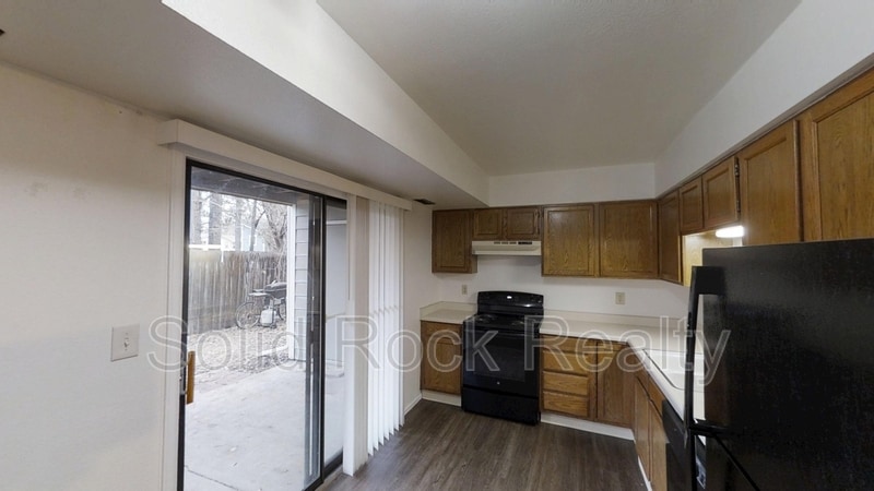 445 W Van Buren St in Colorado Springs, CO - Building Photo