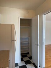 5330 France & 3908 West 54th St in Edina, MN - Building Photo - Interior Photo