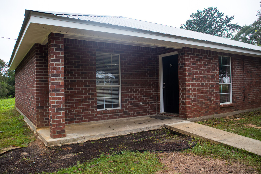468 Mt Carmel Rd, Unit Duplex Unit A in Carriere, MS - Building Photo