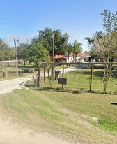 4508 N Mile 4 1/2 W in Weslaco, TX - Building Photo