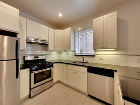 Grant Arms Apartments in San Francisco, CA - Building Photo - Interior Photo