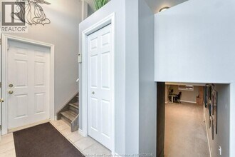 2384 Radcliff Ave in Windsor, ON - Building Photo - Building Photo