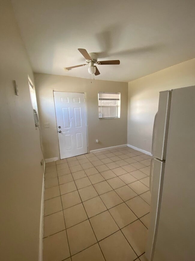 1497 W 34th St in West Palm Beach, FL - Building Photo - Building Photo