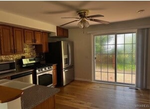 21 Maple St in Angola, NY - Building Photo - Building Photo