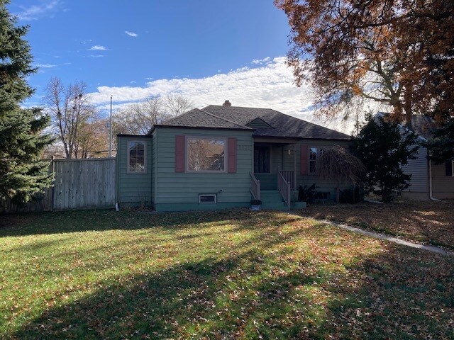 2203 W Division St in Grand Island, NE - Foto de edificio