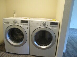 2701 Soscol Ave in Napa, CA - Building Photo - Building Photo