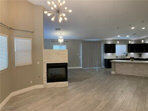 90 Broken Putter Way in Las Vegas, NV - Building Photo - Building Photo
