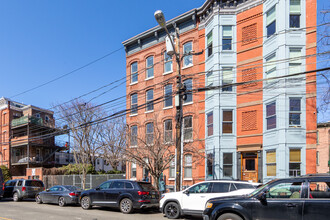 128 Bright St in Jersey City, NJ - Foto de edificio - Building Photo