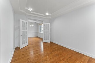 9743 Oak Park Ave in Oak Lawn, IL - Building Photo - Building Photo