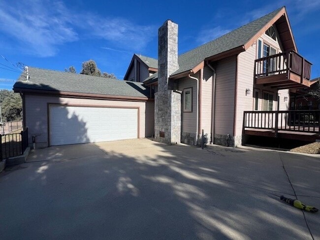 1132 Snowbird Dr in Frazier Park, CA - Building Photo - Building Photo