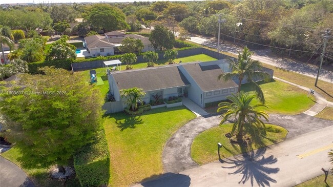 property at 13561 SW 98th Pl