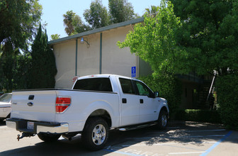 1221 B St in Yuba City, CA - Building Photo - Building Photo