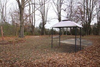 337 Rossview Rd in Clarksville, TN - Building Photo - Building Photo