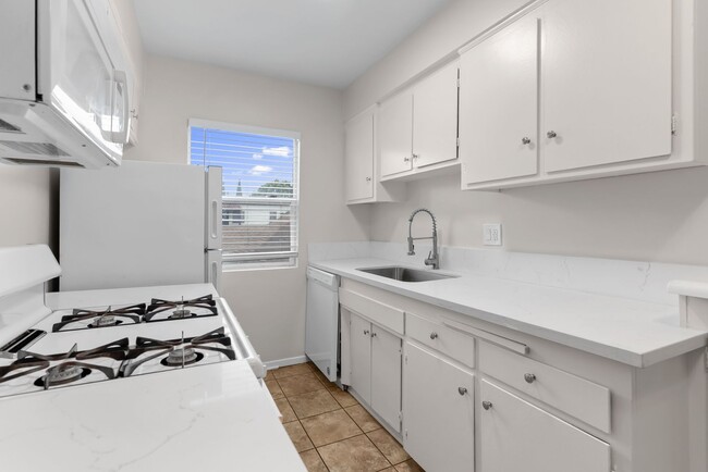 property at 1512 E Florida St