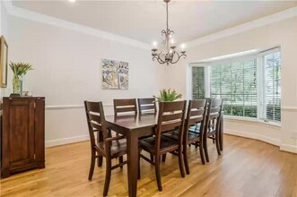 3346 Mathieson Dr NE in Atlanta, GA - Foto de edificio - Building Photo