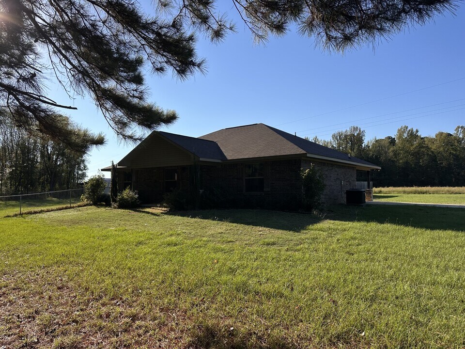 11365 AR-237 in Texarkana, AR - Building Photo