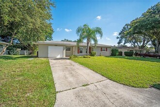 1618 Hardwood Dr in Clearwater, FL - Foto de edificio - Building Photo