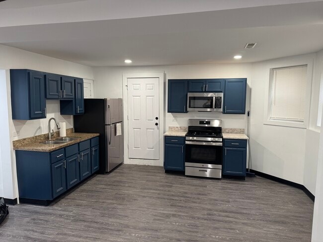 2710 W 18th St, Unit 2710 W 18th GARDEN UNIT