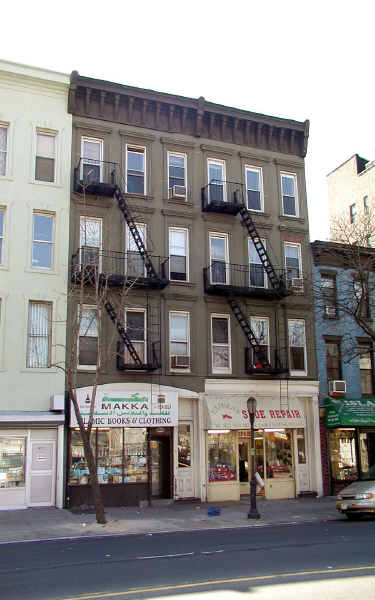 562 Atlantic Ave in Brooklyn, NY - Foto de edificio