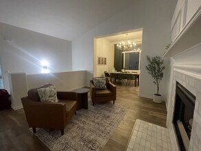 1267 E Hickenlooper Way in Draper, UT - Building Photo - Building Photo