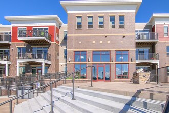 apollo 502 in Madison, WI - Foto de edificio - Building Photo