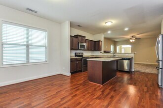 12 Wensley Ct in Clayton, NC - Building Photo - Building Photo