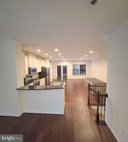 9128 Landon House Ln in Frederick, MD - Building Photo