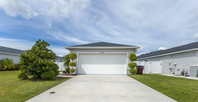 property at 4744 Glencrest Loop