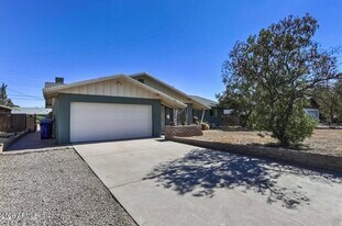 40 E Fairmont Dr in Tempe, AZ - Building Photo