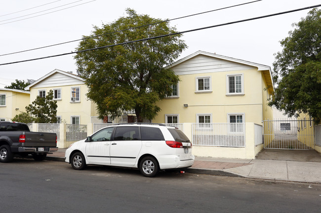 12723 Barbara Ann St in North Hollywood, CA - Building Photo - Building Photo