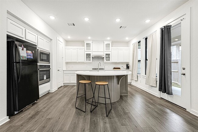 property at 12331 Palmetto Dr