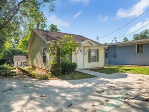 2222 St Marks St in Tallahassee, FL - Building Photo - Building Photo