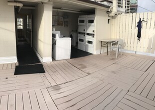 425 ena Rd, Unit 1001-B in Honolulu, HI - Foto de edificio - Building Photo