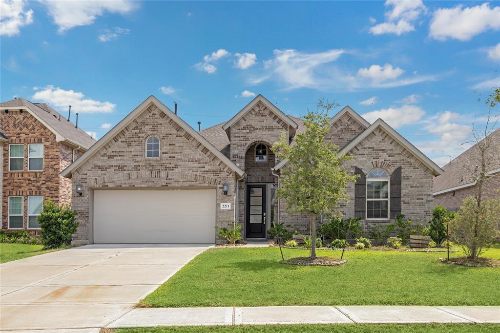 2211 Keystone Ridge Ln in Richmond, TX - Building Photo