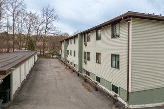 Driscoll Manor Apartments in Syracuse, NY - Foto de edificio - Building Photo