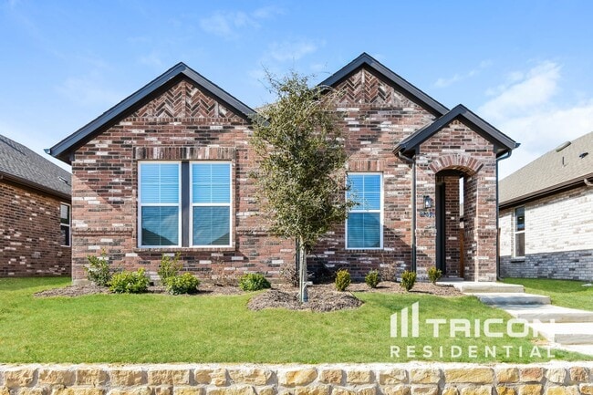 property at 8209 Brookhaven Dr