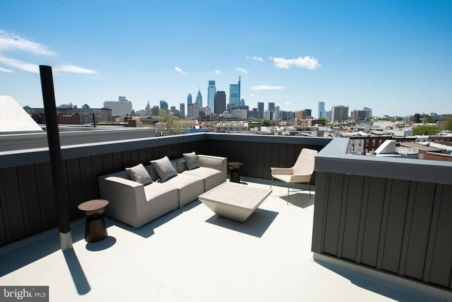 1534 Ridge Ave, Unit 202 in Philadelphia, PA - Building Photo - Building Photo