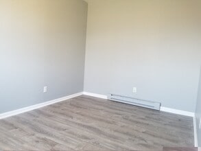 205 Sandra Ave in Mendota, IL - Building Photo - Building Photo
