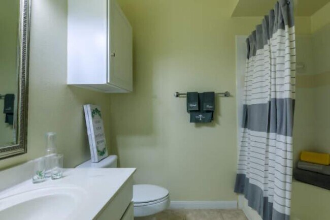 12055 Sabo Rd in Houston, TX - Building Photo - Building Photo