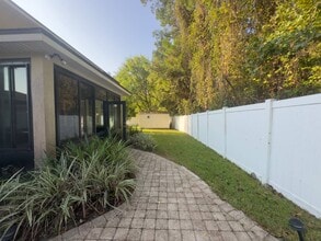 15 Hunters Hollow Ct in Jacksonville, FL - Building Photo - Building Photo