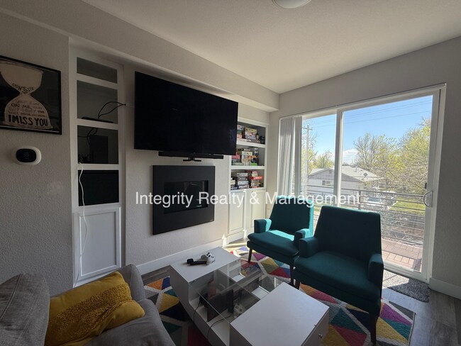 5557 W 10th Ave in Lakewood, CO - Building Photo - Building Photo