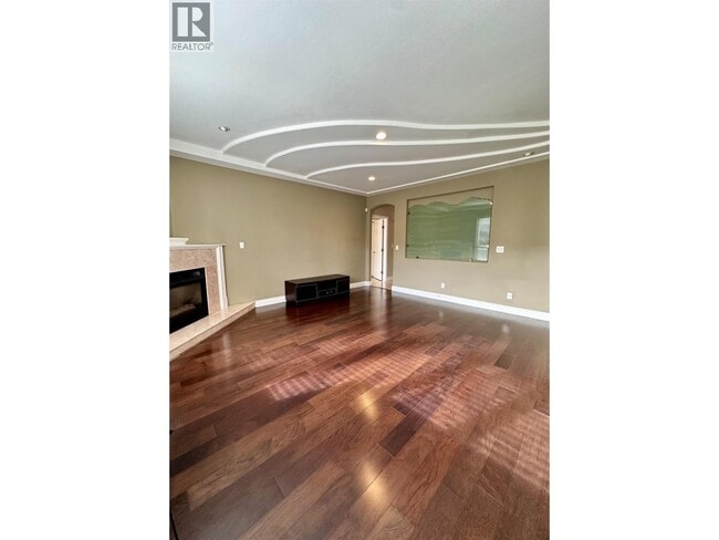 property at 4546 Granville Ave