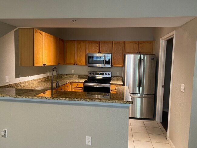 5125 Palm Springs Blvd, Unit 7206 in Tampa, FL - Foto de edificio - Building Photo