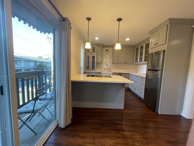 480 E Okeefe St, Unit 201 in East Palo Alto, CA - Building Photo - Building Photo