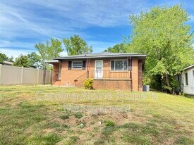 1320 Kenly St in Salisbury, NC - Building Photo