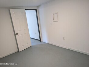 116 Claudia St in Interlachen, FL - Building Photo - Building Photo