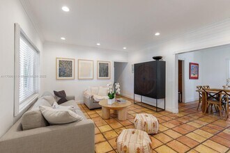 7236 School House Rd in Miami, FL - Building Photo - Building Photo