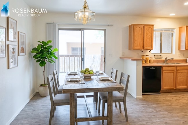 Charming 2-bedrooms, 2-baths duplex home in Prescott Valley! in Prescott Valley, AZ - Foto de edificio - Building Photo