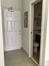 7300 Ocean Terrace-Unit -208 in Miami Beach, FL - Building Photo - Building Photo