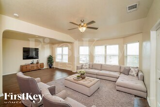 2546 Just My Style, Unit B202 in San Antonio, TX - Building Photo - Building Photo